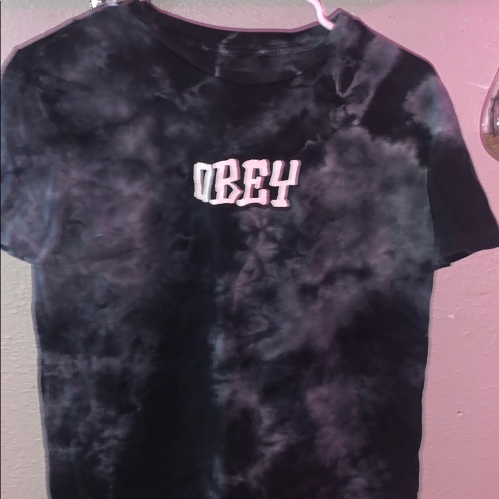 OBEY shirt